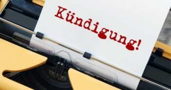 Kündigungsschreiben Arbeitnehmer: Arbeitsvertrag richtig kündigen (mit Muster)