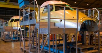 Fluggerätmechaniker: Experten für die Herstellung oder Wartung von Fluggeräten