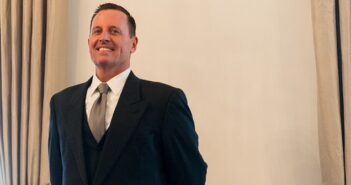 Botschafter Richard: Mail an Grenell zum möglichen Rücktritt ( Foto: Shutterstock-photocosmos1)