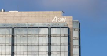 Aon Global Risk Management Survey 2023: Cyberrisiken und Humankapital stehen im (Foto: AdobeStock- - Tada Images 708117094)