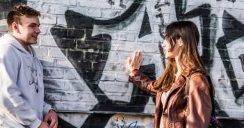 Flirten leicht gemacht! (Foto: AdobeStock_451463039 Monika)