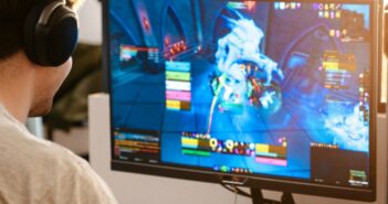 GameDuell: Spieleentwicklung als Traumjob? (Foto: AdobeStock - Drobot Dean 414913438)