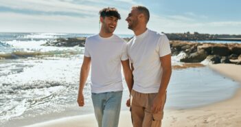 Vernetzung von homosexuellen Männern. (Foto: AdobeStock_423283005 Krakenimages.com)