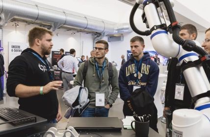 Cobots4You: Zukunftstechnologie hautnah erleben (Foto: Stefan Bausewein)
